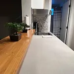 Cozy 1 Bedroom Rental With Den Free Parking Close To University